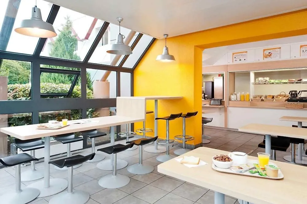 Unisotel Montauban Ex F1 Hotel